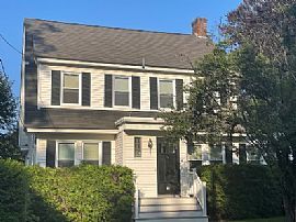 82 Luce St, Lowell, Ma 01852  Cozy House For Rent