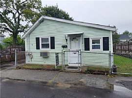 87 Cedar Ave, East Providence, Ri 02915  House For Rent