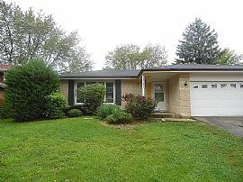 17606 Cypress Ave, Country Club Hills, IL 60478