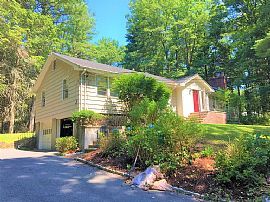 53 Deerhaven Rd, Lincoln, MA 01773