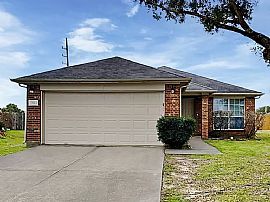 4 Bedroom: 15911 Imperial Forest Ln, Houston, TX 77073