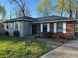 11501 Carriage Rest Ct, Middletown, KY 40243