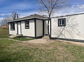 1917 7th Ave S, Great Falls, Mt 59405 House For Rent