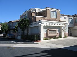 Beautiful Townhome Foothill Ranch