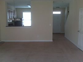 Like new....Spacious town home for RENT 