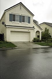 Newer home 4Br 2.5 Ba Gated community