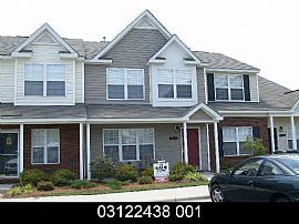 3 Bed 2.5 bath Townhome built IN 2005