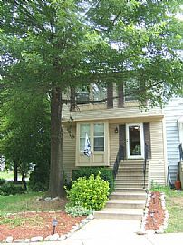 3br - 3br End Unit Townhouse with Finished Basement (ha