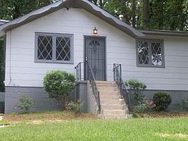 Totally Renovated 2 Bedroom Cottage Home