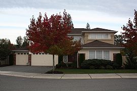 Large 5 BR, 2.5 BA Family Home In South Snohomish