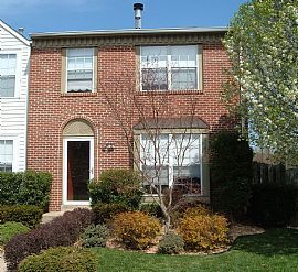 Great 3 BR, 2 BA End Unit In Small Private Townhome Community 