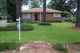 Great 3 BR, 2 BA Brick House - INCLUDES Lawn Maintenance!