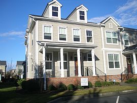 Stunning 3 BR, 3.5 BA Townhome with Old Southern Charm 