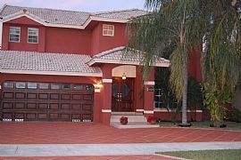 Spectacular 4 Bedroom Home! Upgraded and No HOA