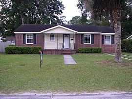 Renovated 3 Bedroom Home with Hardwood floors and Ceramic Tile