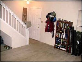 Great 1 Bedroom Townhouse Near The Summit