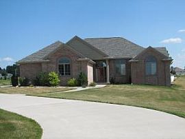 Executive 4 Bedroom Home on The Golf Course