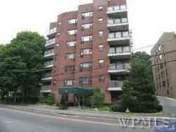 Large, Bright and Clean 1 Bdrm For Rent on Hartsdale Avenue!
