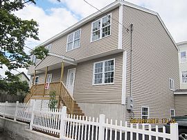 New Construction Duplex Townhouse For Rent in Lawrence