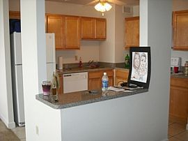 Grand 1 Bedroom Highrise Apartment - Overlooking Lake Erie