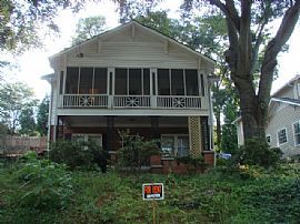 Lovely 1 Bedroom Duplex Home - Walk to Downtown Decatur!