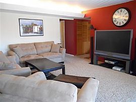 Gorgeous 2 Bedroom Condo with 1200 Sq. Ft.!!