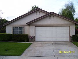 Gracious 3 Bedroom Home in Southwest Bakersfield