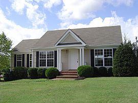 Charming 3 Bedroom Home with Vaulted Ceilings in Williamson Co. 
