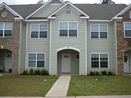 Lovely 5 Bedroom Townhouse - Ready to Move-In - A Must See!