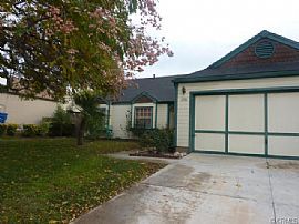 Cute 3 Bedroom Home with Fireplace and Garage 