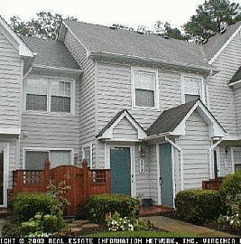 1 Bedroom 1 Bath Townhouse Modestly Priced