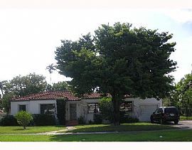 5/3 House For Rent in Miami Springs