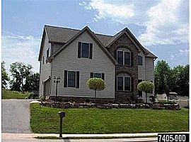 4 Bedroom, 2.5 Bath Home with 2710 Sq. Ft. in West York 