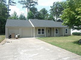 Completely Renovated Ranch 3bd/2bath