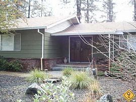 2 Bedroom, 2 Bath Home on Large Lot with Deck Off