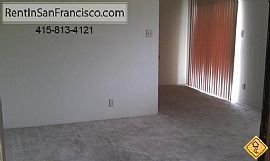 One Bedroom Close to The Convention Center and Man
