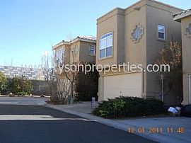 Townhouse Rental Home in Albuquerque