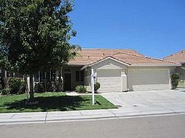 House in Stockton 4 Beds 2 Baths