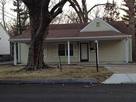 2 Bd/ 1 Ba Ranch Home For Rent in Crestwood, Mo 