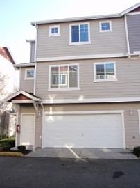 Townhouse in South Everett