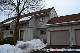 3br/2ba Eagan Townhome Available 5/1!