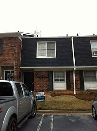 Just Reduced $699 Townhome on Kingsgate