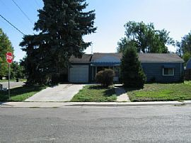 Nicely Maintained 3 Bedroom, 1 Bath, 1 Car Garage